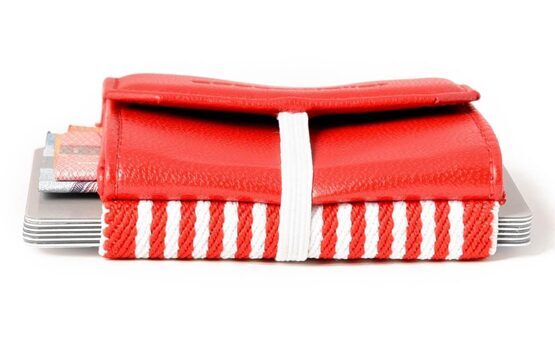 Space Wallet Pull - Drive Red