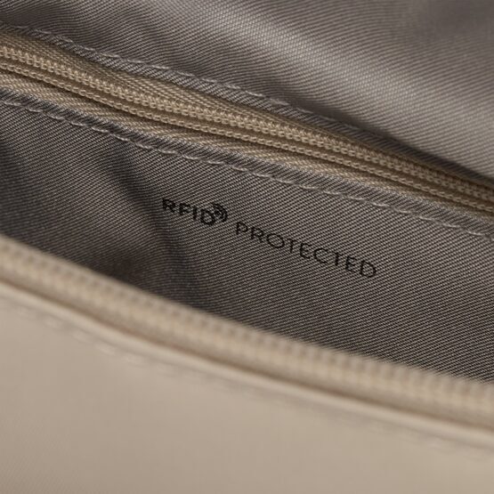 Eye Medium Shoulder Bag RFID in Cashmere Beige