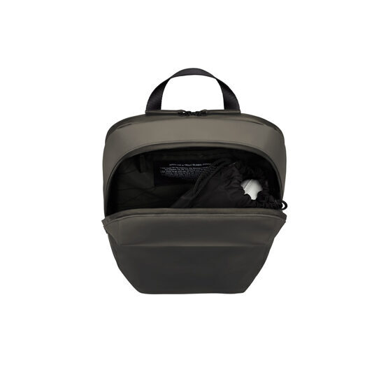 Gion Backpack in Dark Olive Grösse M