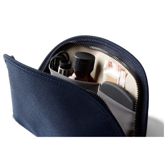 Classic Pouch Navy