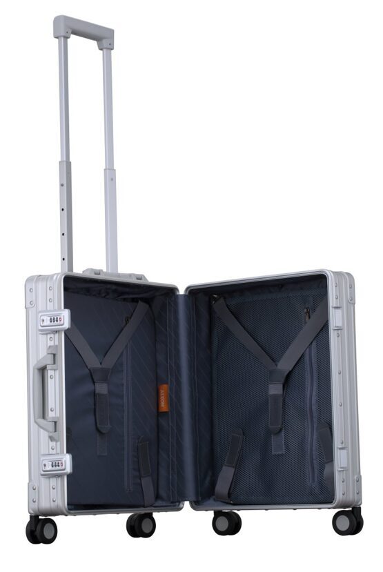 International Carry-On 21&quot; Koffer in Platin