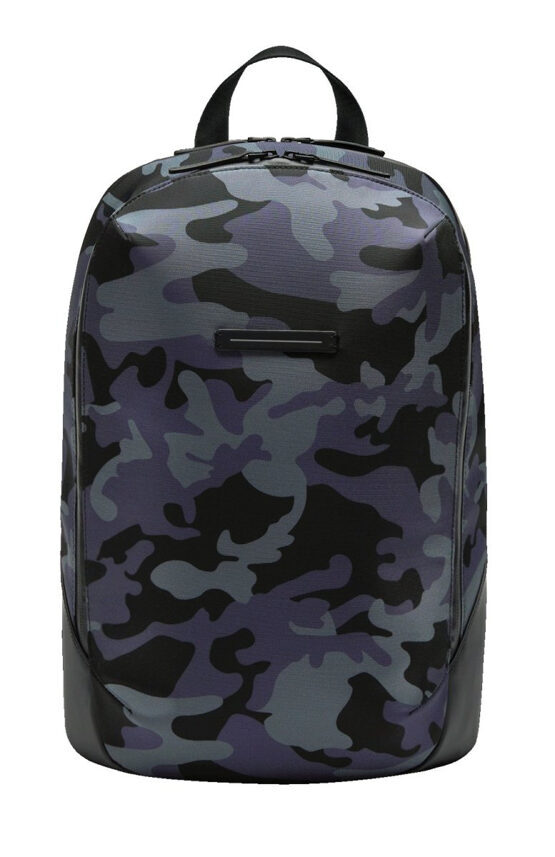 Gion Backpack in Black Camouflage Grösse M